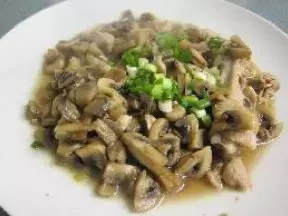 蘑菇炒肉絲