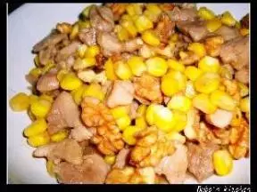 玉米核桃炒雞肉粒