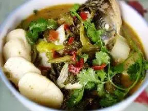 酸菜魚頭湯