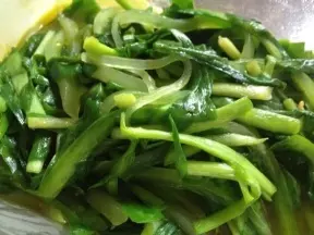 韭菜炒萵筍