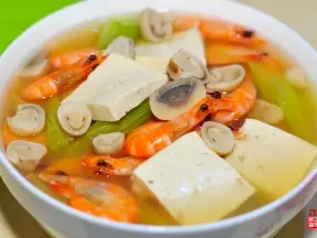 菌菇豆腐清湯