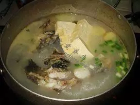 嘎魚豆腐湯