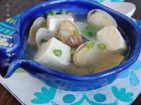 蛤蜊豆腐湯
