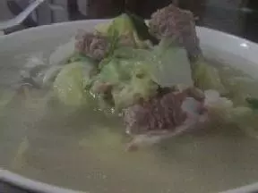 圓白菜排骨湯