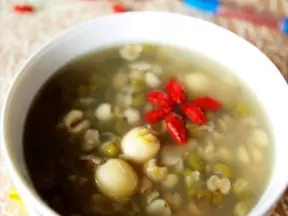 綠豆蓮子薏米粥