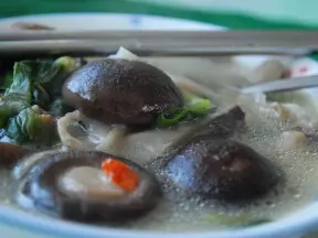 菌菇菠菜湯