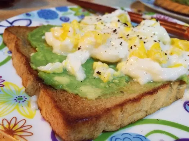 牛油果雞蛋吐司 Avocado French toast with eggs