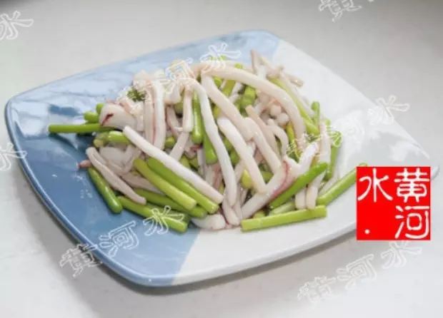蒜苔炒魷魚絲