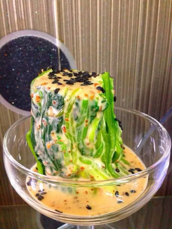 芝麻沙拉汁涼拌菠菜
