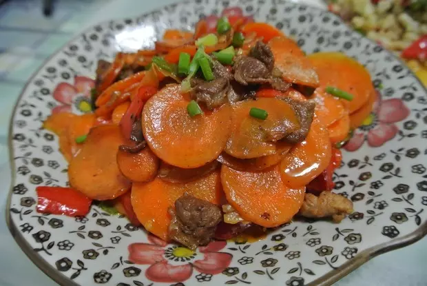 胡蘿蔔炒肉