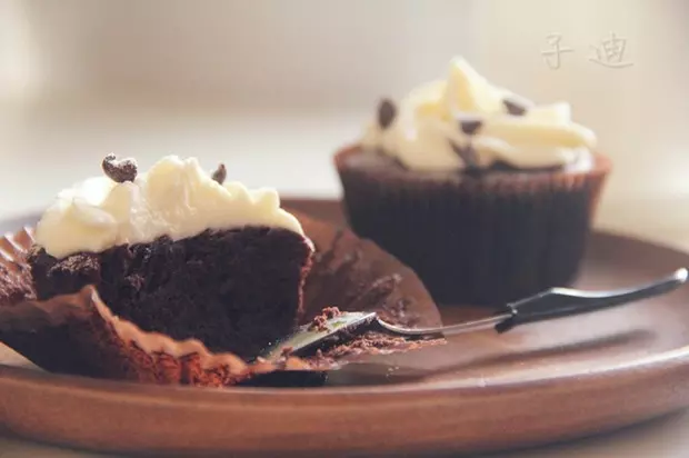 古典巧克力cupcake配馬斯卡彭奶油霜