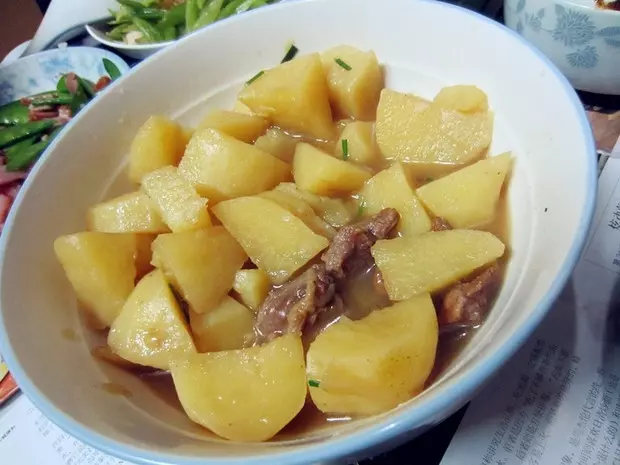 電飯煲版土豆燉牛肉