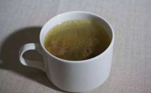銀耳百合橄欖鴿子湯 健康養生湯
