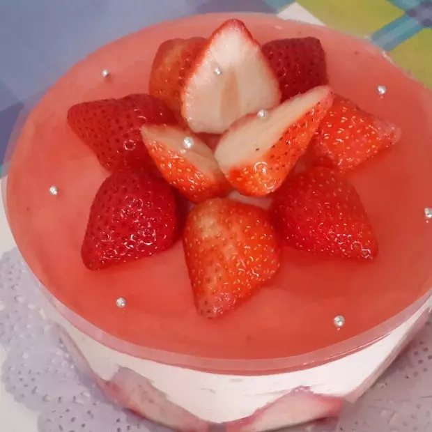 草莓乳酪慕斯蛋糕8寸