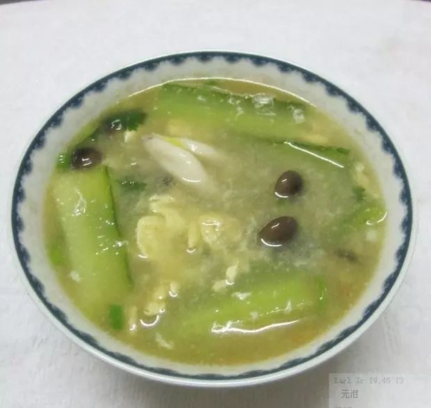雞蛋黃瓜蟹味菇湯