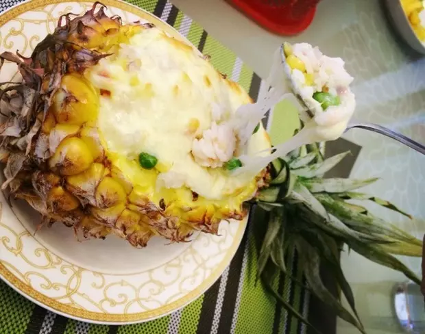 馬蘇里拉芝士奶油菠蘿焗飯