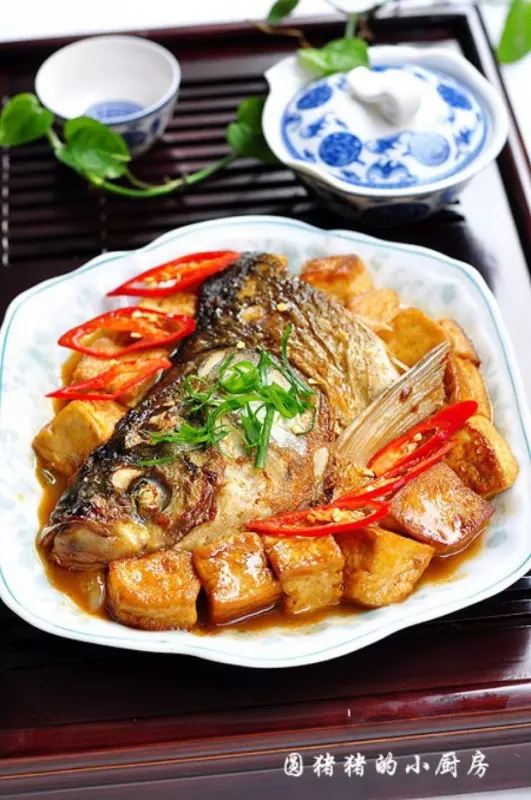 紅燒魚頭豆腐
