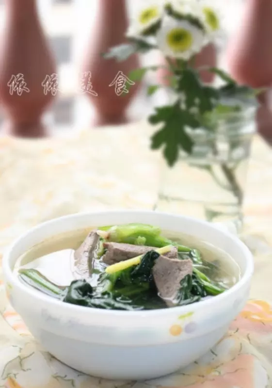 菠菜豬肝湯