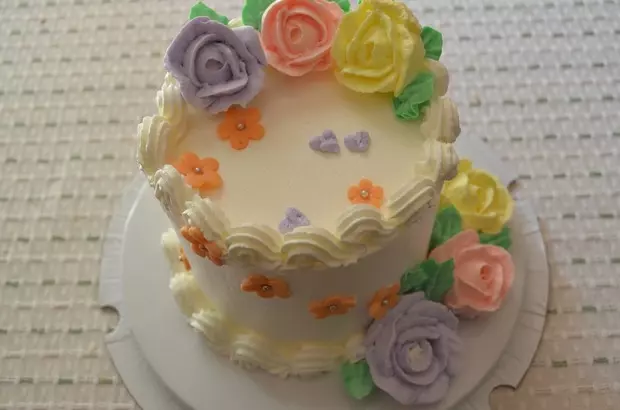 包心玫瑰裱花蛋糕