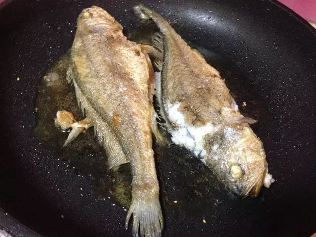 煎黃魚