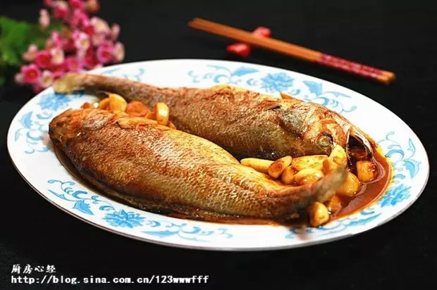 蒜燒黃魚