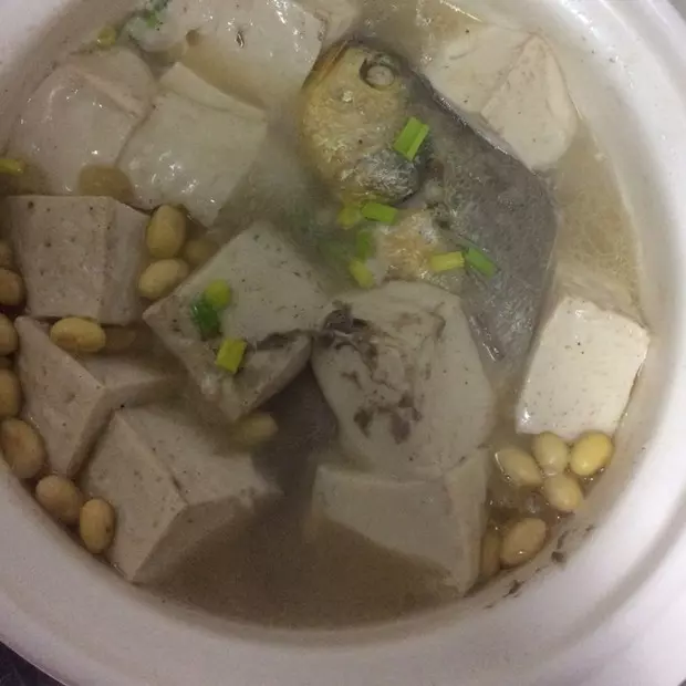 豆腐黃魚煲