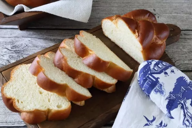 優雅烘焙 2015：猶太人的大辮子麵包手工揉面版