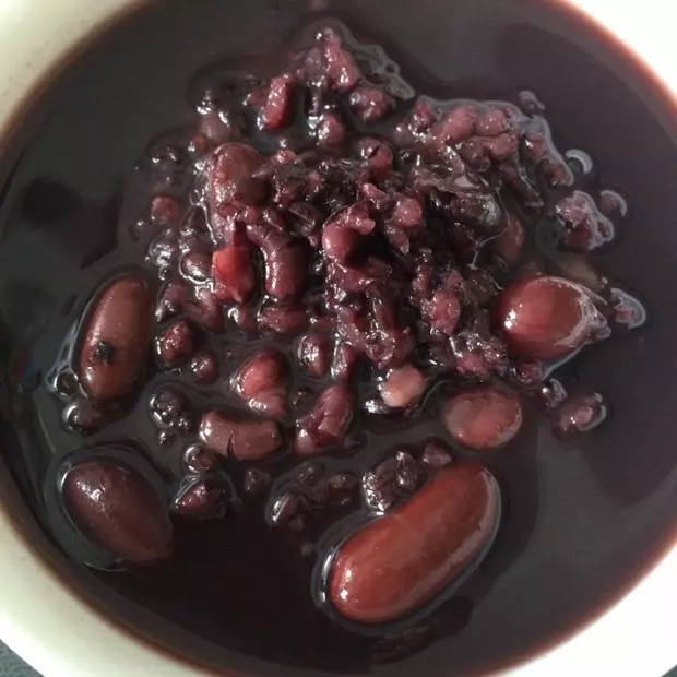 紅豆薏仁黑米粥