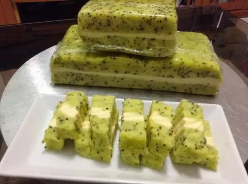 Kiwi cheese layer cake 奇異果芝士千層旦糕