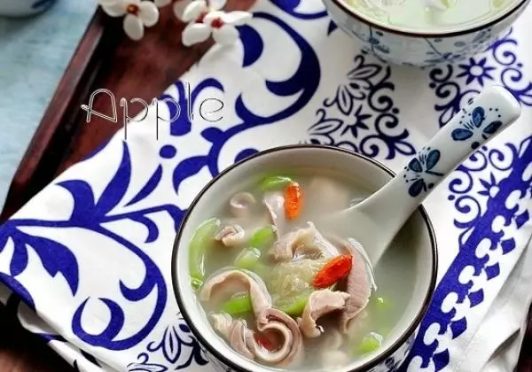 絲瓜豬肚湯的做法