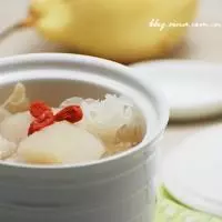冰糖銀耳雪梨湯的做法