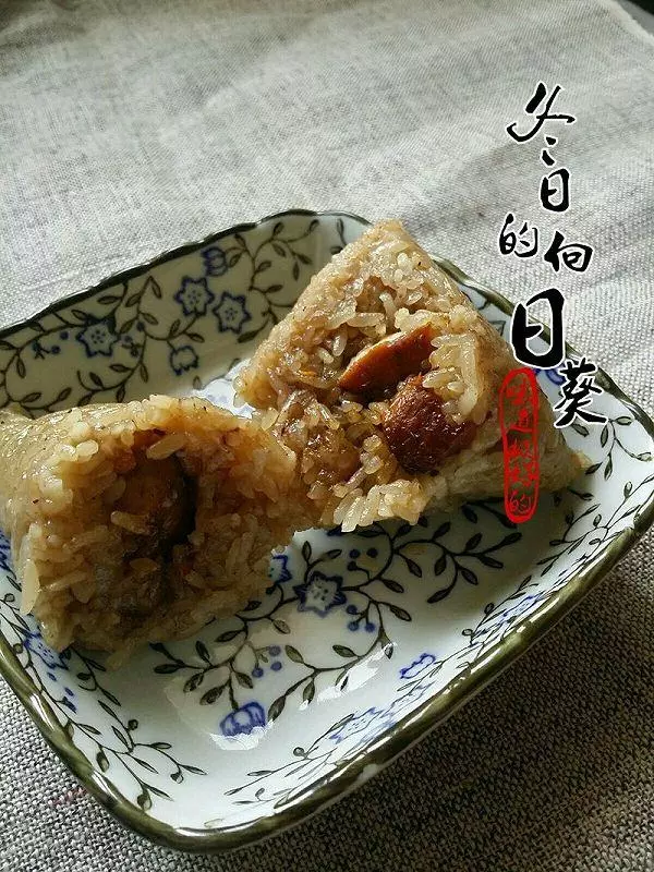 香辣肉粽的做法