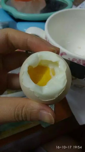 沸水煮雞蛋