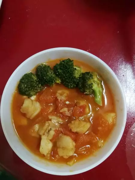 蕃茄龍利魚湯
