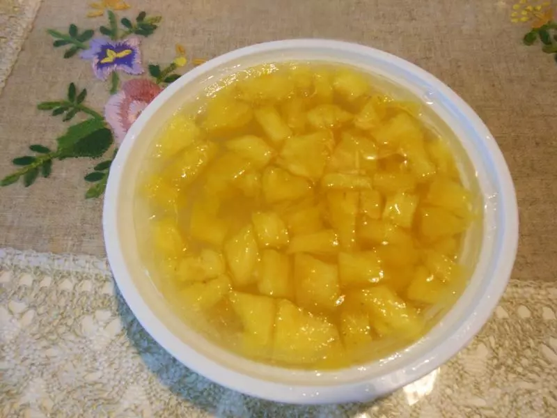 一半是菠蘿冰一半是菠蘿果凍