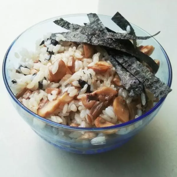 香菇海苔拌飯