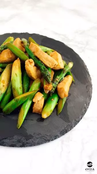 Chicken and Asparagus Lemon Stir Fry 蘆筍檸檬炒雞胸