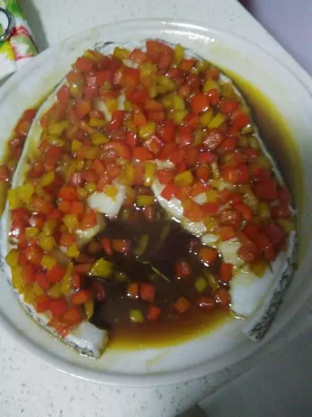 紅黃甜椒蒸銀鱈魚