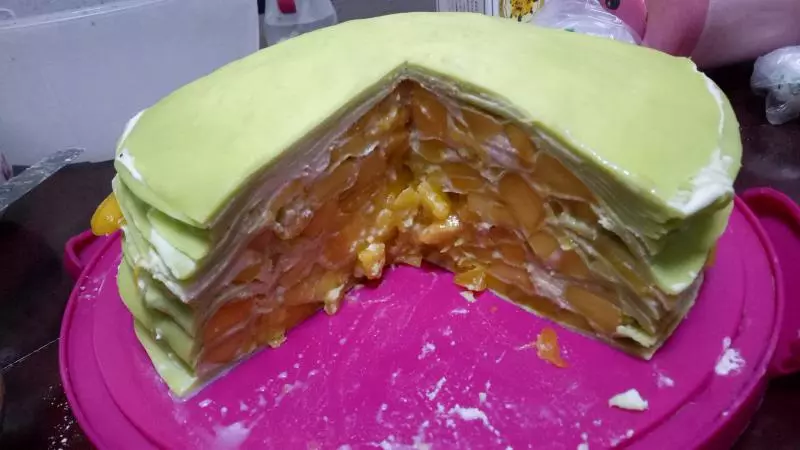 斑斕芒果千層蛋糕