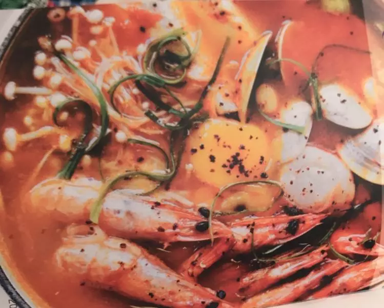 琺琅鍋之番茄泡菜海鮮鍋