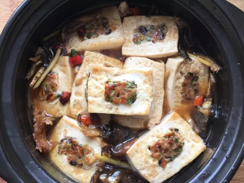 砂鍋魚皮燉釀豆腐