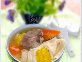 腐竹玉米馬蹄湯