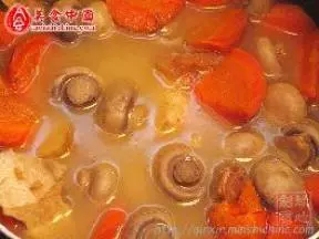 口蘑胡蘿蔔牛尾湯