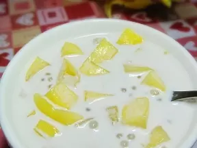 椰汁芒果西米露
