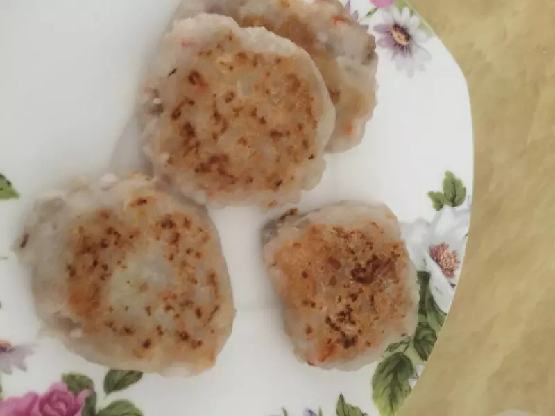 寶寶輔食芋頭鮮蝦餅