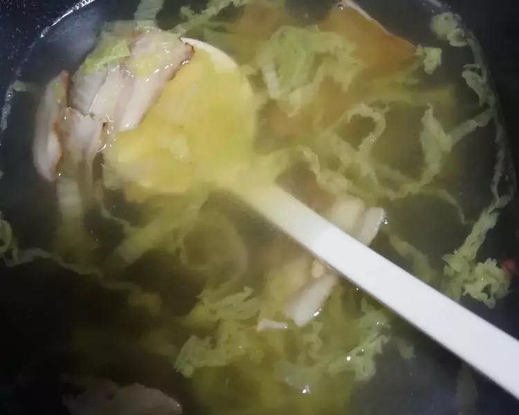 白菜培根湯
