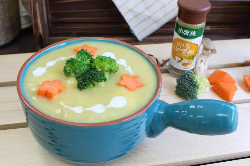 菇菇蔬菜咖喱煉乳濃湯