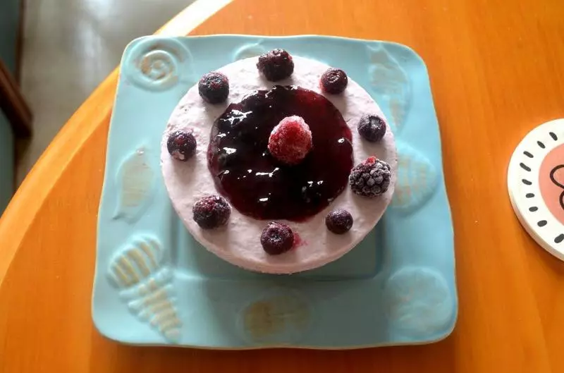 酸奶莓果凍芝士蛋糕