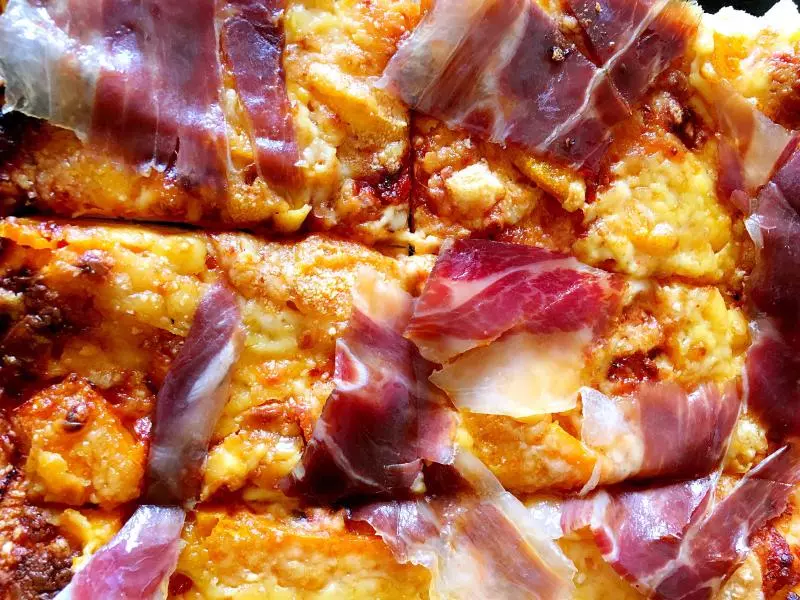 西班牙火腿南瓜pizza--生肉也有想像不到的豐腴