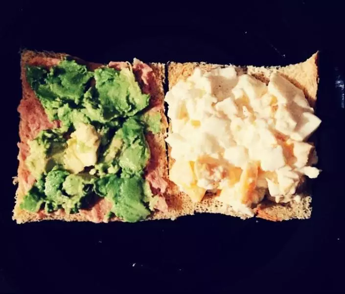 Avocado mayoegg sandwich